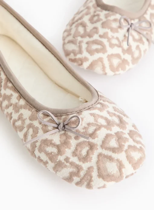 Beige Jacquard Animal Print Ballerina Slippers 5