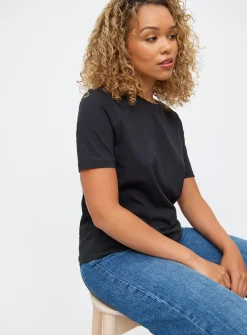 Black & White T-Shirt 2 Pack 22