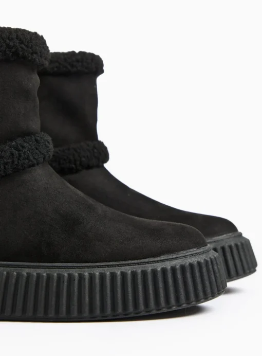 Black Faux Suede Borg Detail Boots 9 Infant