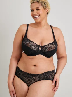 Black Lace Full Cup Bra - 44C