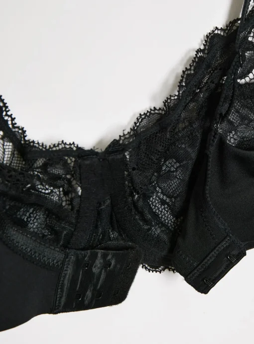 Black Lace Full Cup Bra - 44C