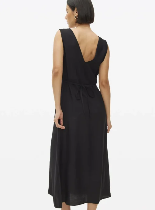 Black Sleeveless Tea Dress 8