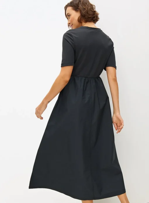 Black T-Shirt Midi Dress 12
