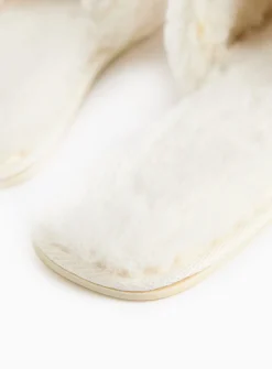 3D Heart Open Toe Faux Fur Slippers L