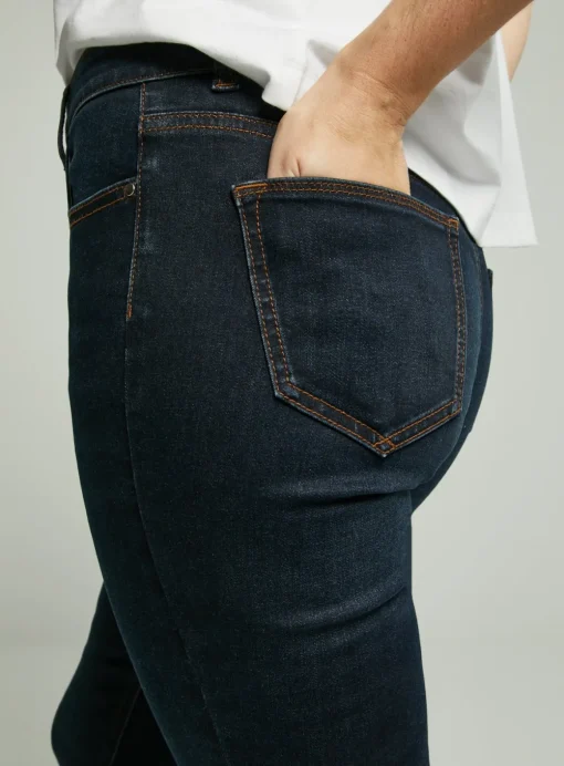 Dark Denim Skinny Jeans With Stretch 8S