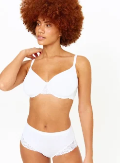 DD+ White Dual Moulded Lace Padded Bra 34DD