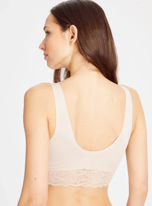 Flexform™ Beige Invisible-Finish Seamless Lace Bra 14
