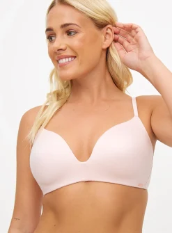 Flexform™ Light Pink Plunge Non-Wired Bra 38DD