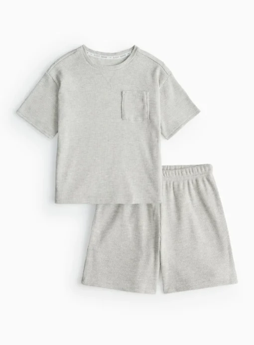 Grey Waffle T-Shirt & Shorts Pyjama Set 6-7 years
