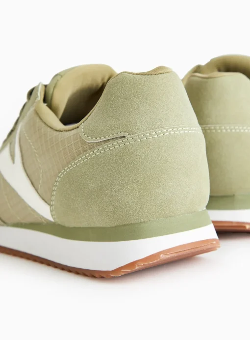 Light Khaki Panel Retro Style Trainers 6