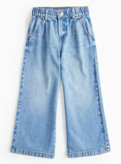 Mid-Wash Wide Leg Jeans 5 years
