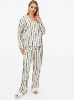 Mono Stripe Woven Traditional Pyjamas 14