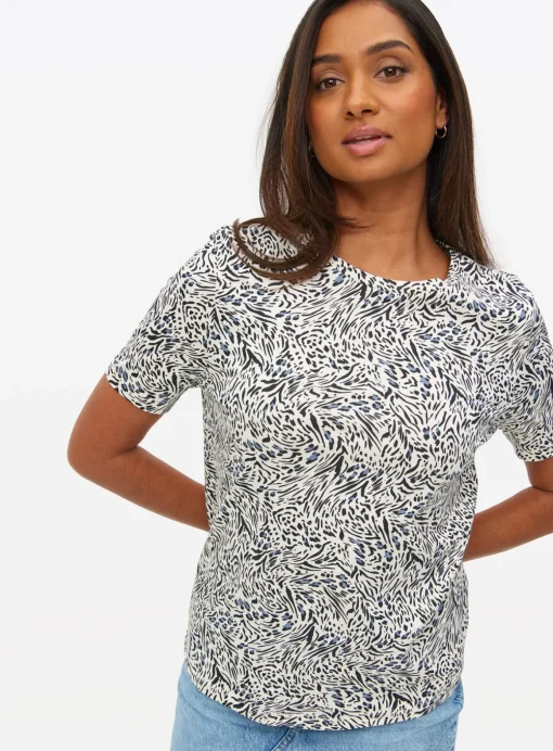 Mono Zebra Printed Regular Fit T-Shirt 8