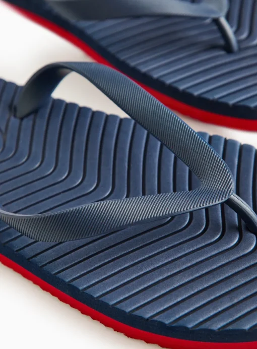 Navy Textured Flip Flops M