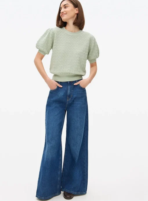 Pale Green Stitch Detail Puff Sleeve Top 24