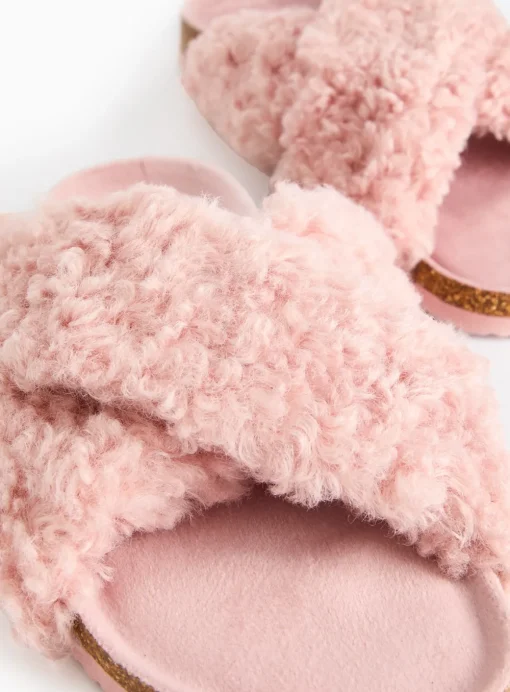 Pink Crossover Borg Slippers S