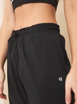 REAKTIV Black Coord Shower Resistant Joggers M