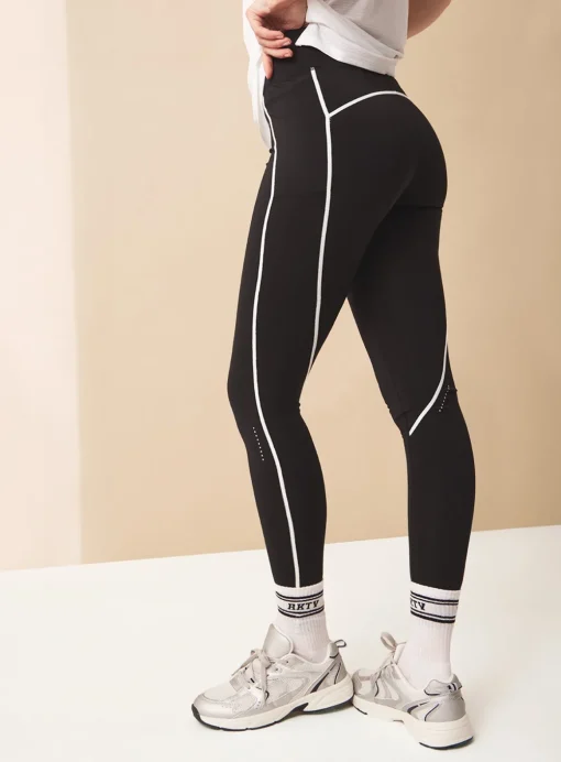 REAKTIV Black Training Legging With Reflective & Pocket Detail L