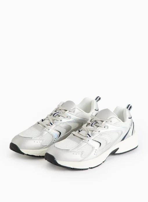 Silver Panel Sport Style Trainers 7