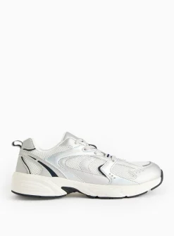 Silver Panel Sport Style Trainers 7
