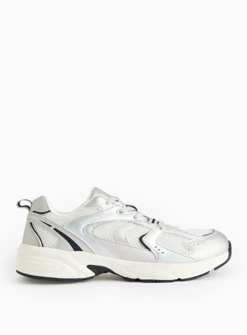 Silver Panel Sport Style Trainers 7