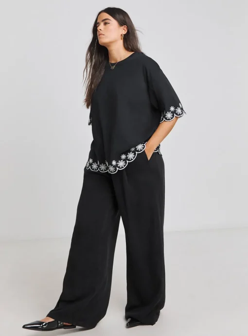 SIMPLY BE Cut Work Tee 32