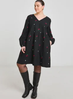 SIMPLY BE Embroidered Cherry Skater Dress 18