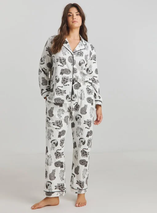 SIMPLY BE Pretty Secrets Cat Print Button Through Pyjamas 32-34