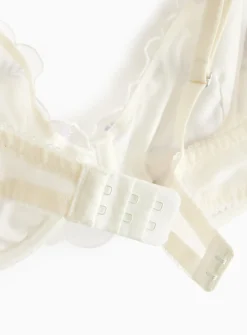 Spring Revival Embroidered Underwired Bra 36B