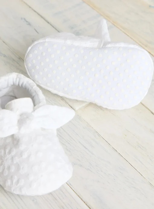 White Broderie Bow Shoes 12-18 months