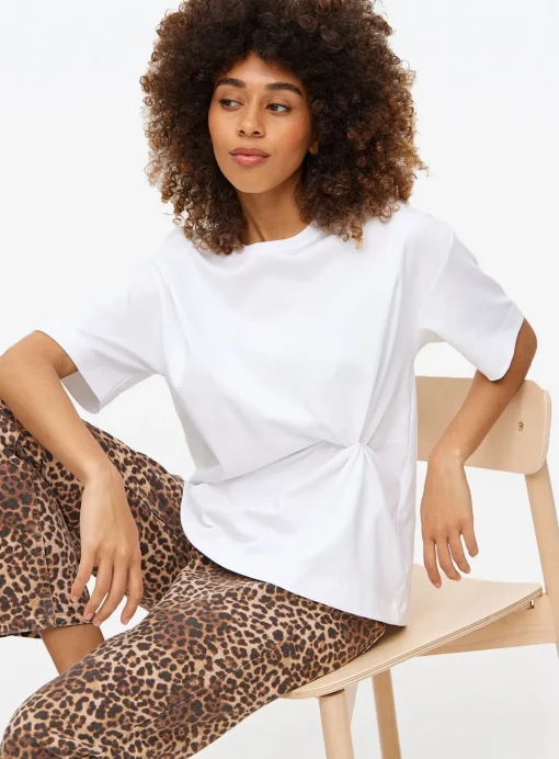 White Twist Knot T-Shirt 16