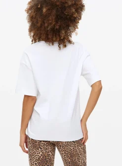 White Twist Knot T-Shirt 16